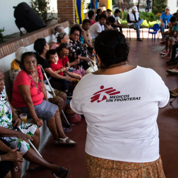 Redes sociais facilitam o acesso de vítimas de violência sexual a serviços médicos e psicológicos em Acapulco